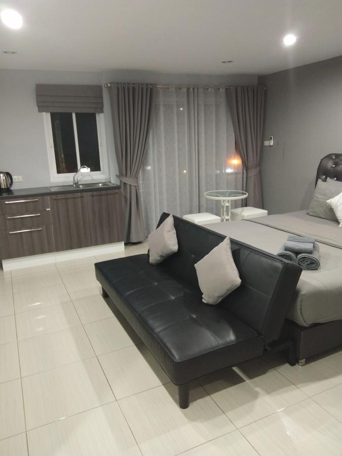 Asia'S Beach Apartments Саттахип Экстерьер фото