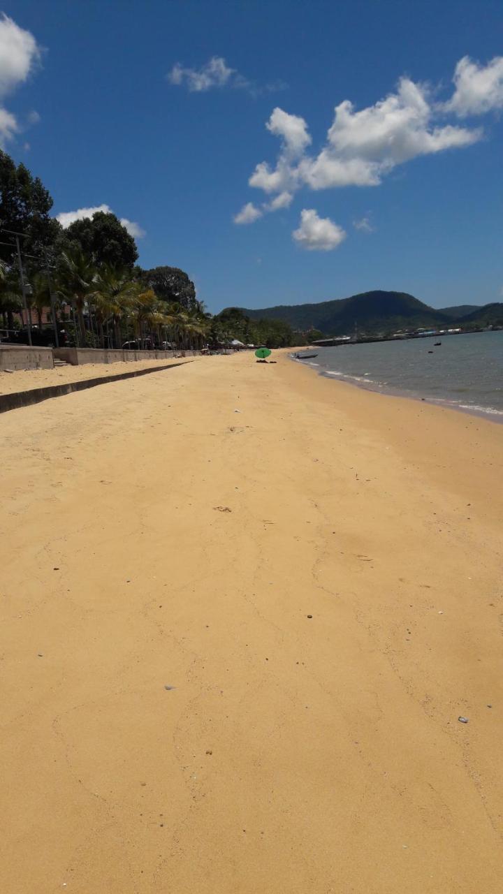 Asia'S Beach Apartments Саттахип Экстерьер фото