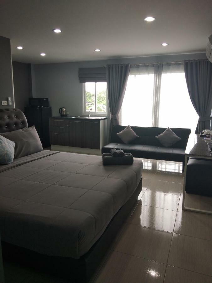 Asia'S Beach Apartments Саттахип Экстерьер фото