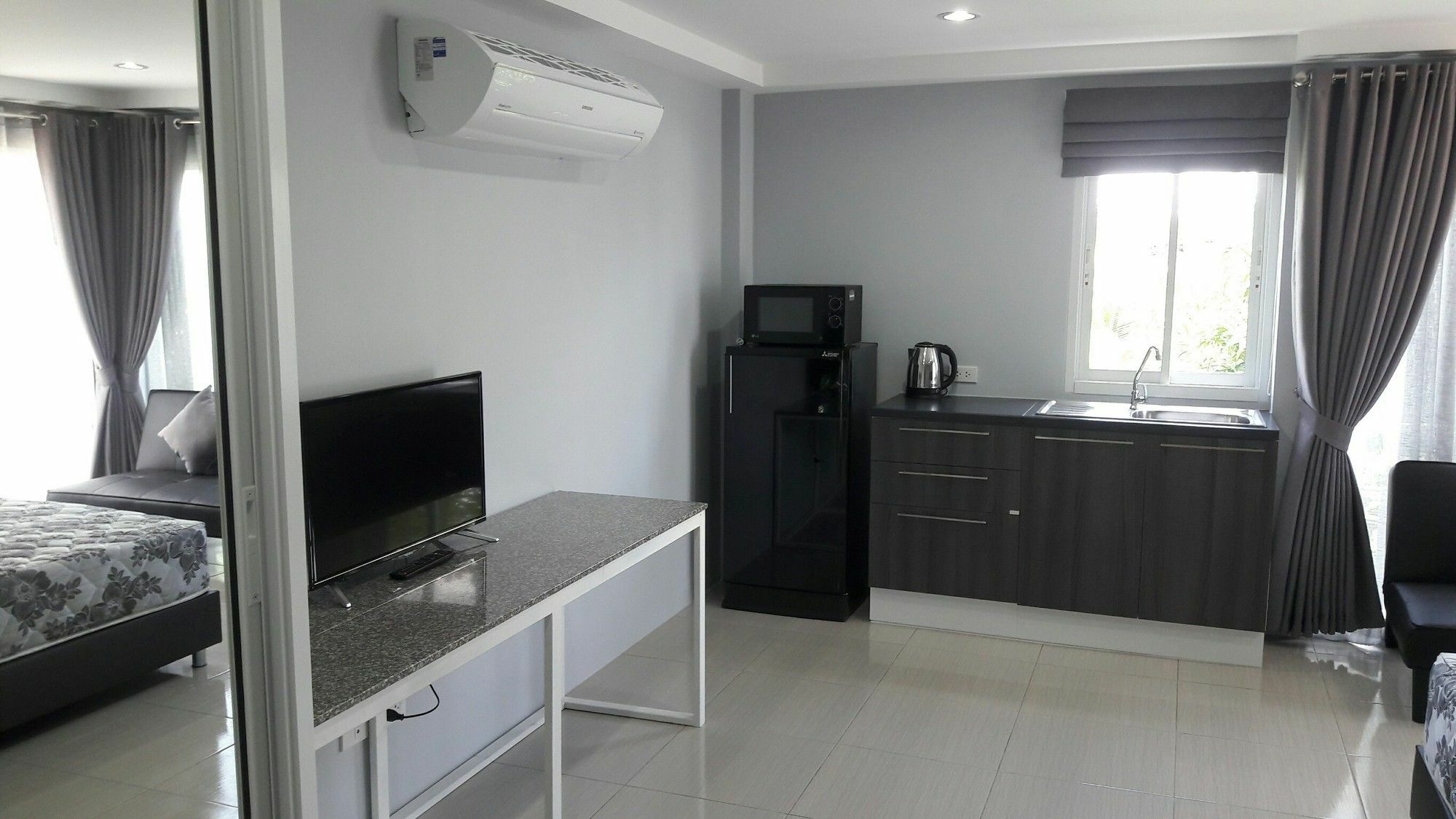 Asia'S Beach Apartments Саттахип Экстерьер фото