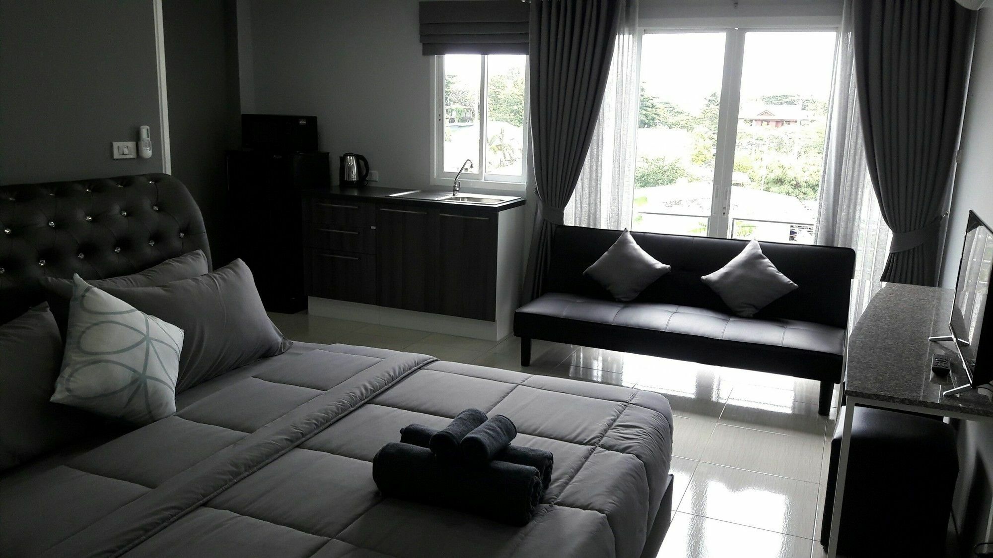 Asia'S Beach Apartments Саттахип Экстерьер фото